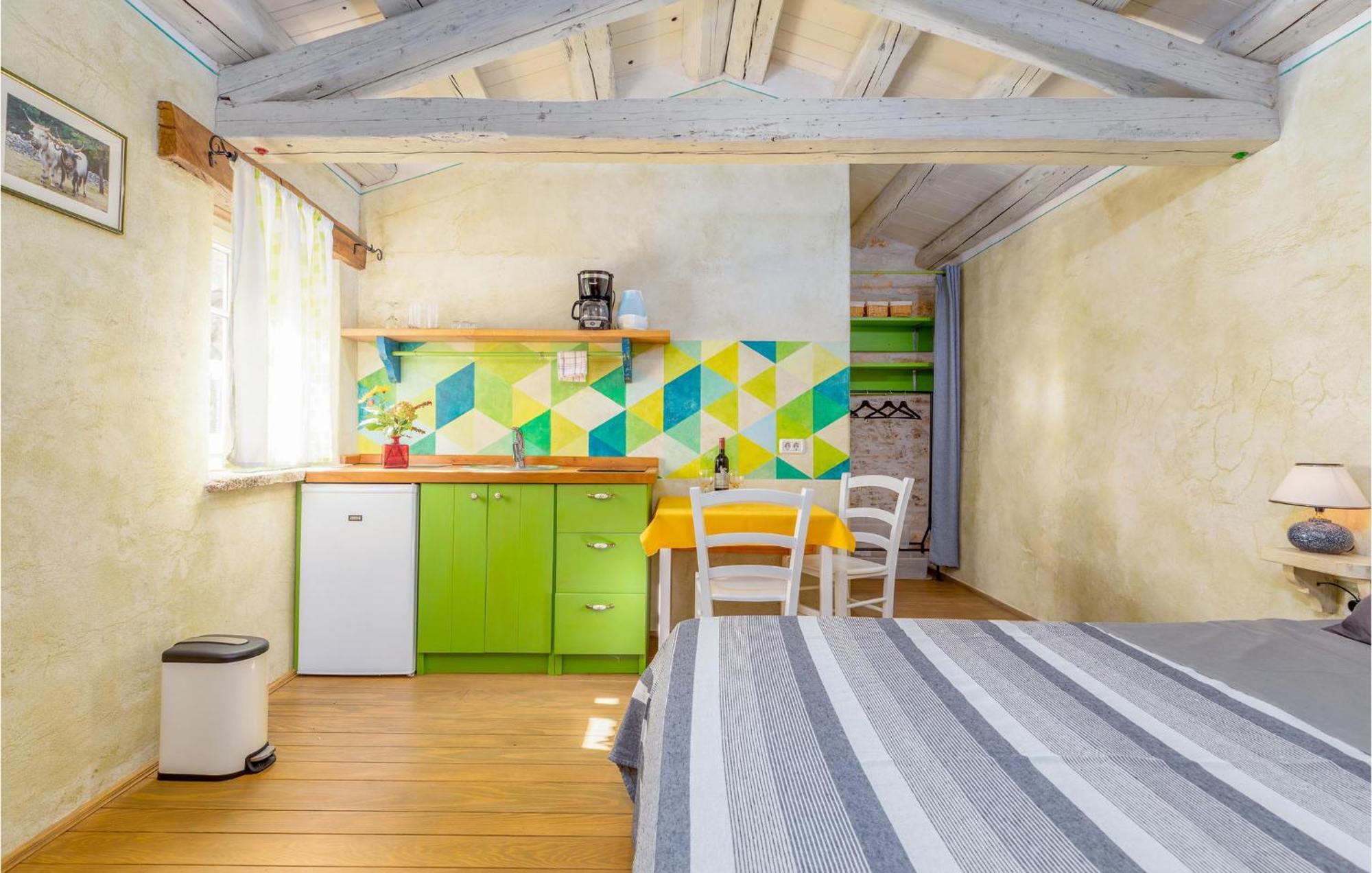Awesome Apartment In Zminj Екстер'єр фото